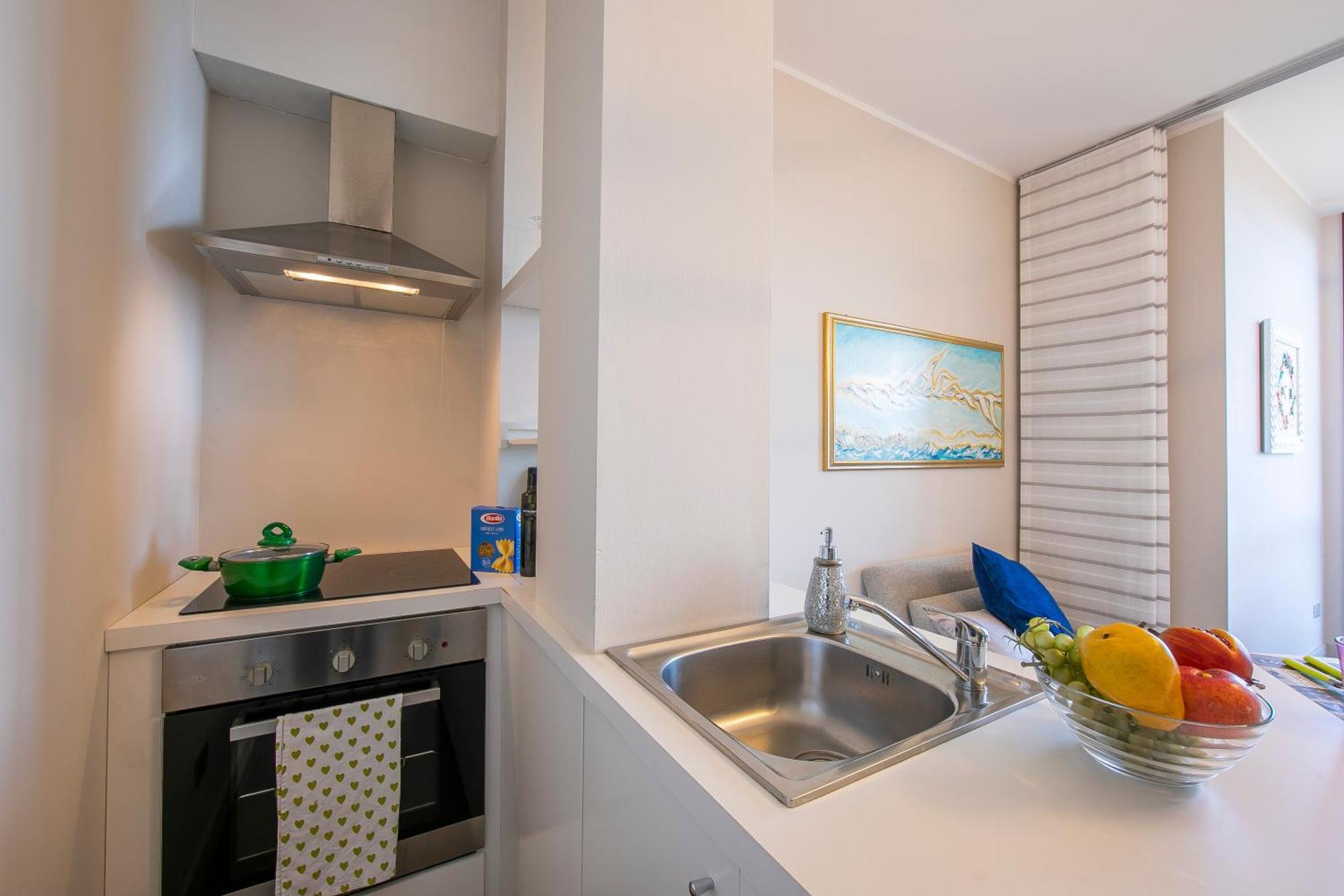 Suite On The Lake - Happy Rentals Meina Esterno foto